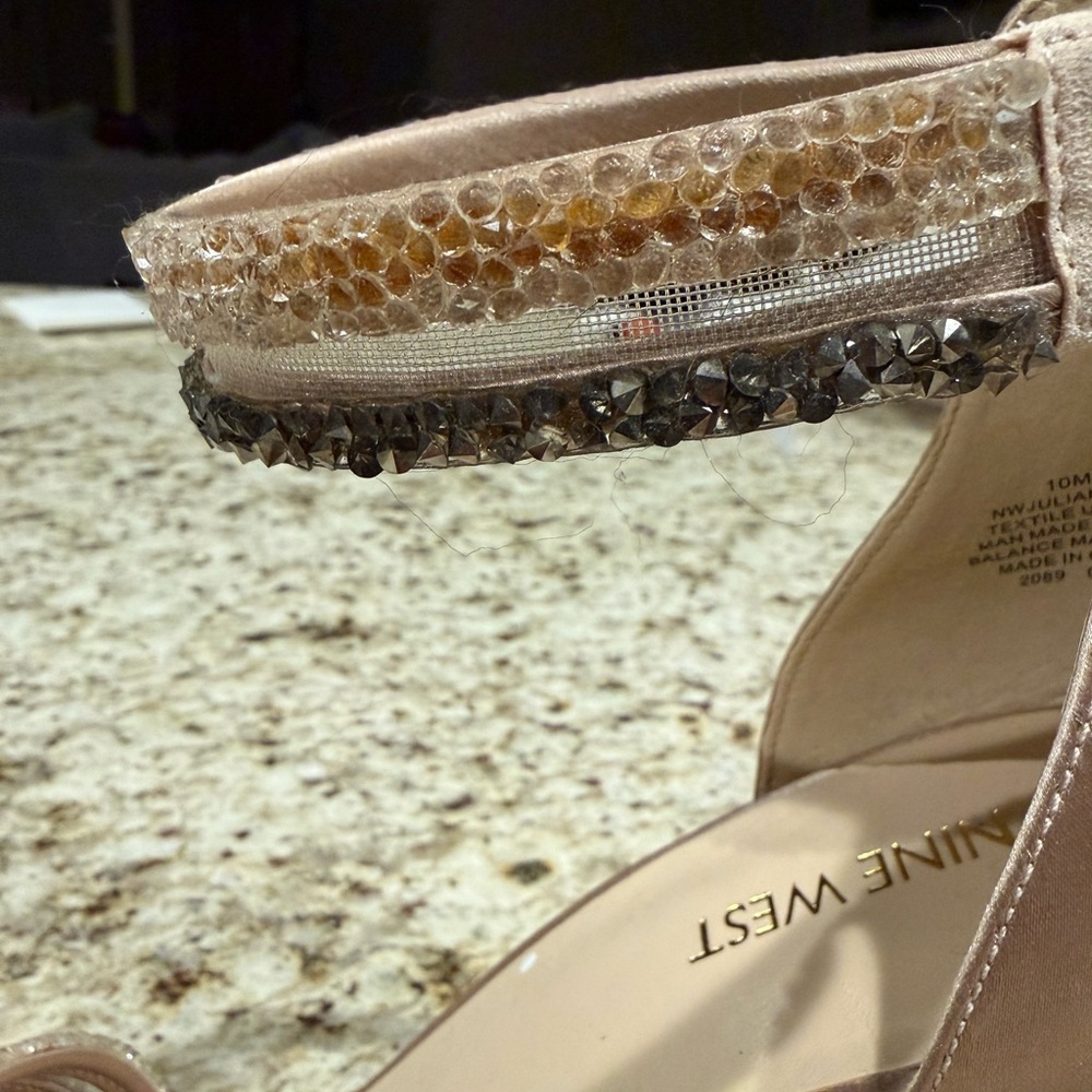 Nine West Strappy Rhinestone Stiletto Heels Synthetic Beige Gold Silver Size 10 - Picture 8 of 9